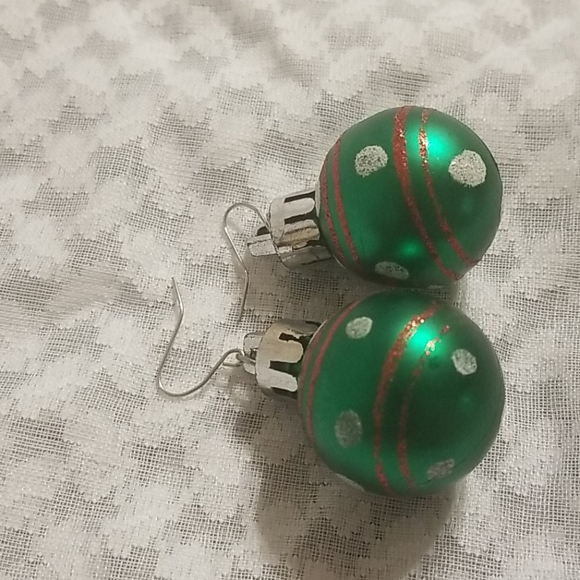 5/$20** Christmas Ornament Earings - Picture 3 of 5
